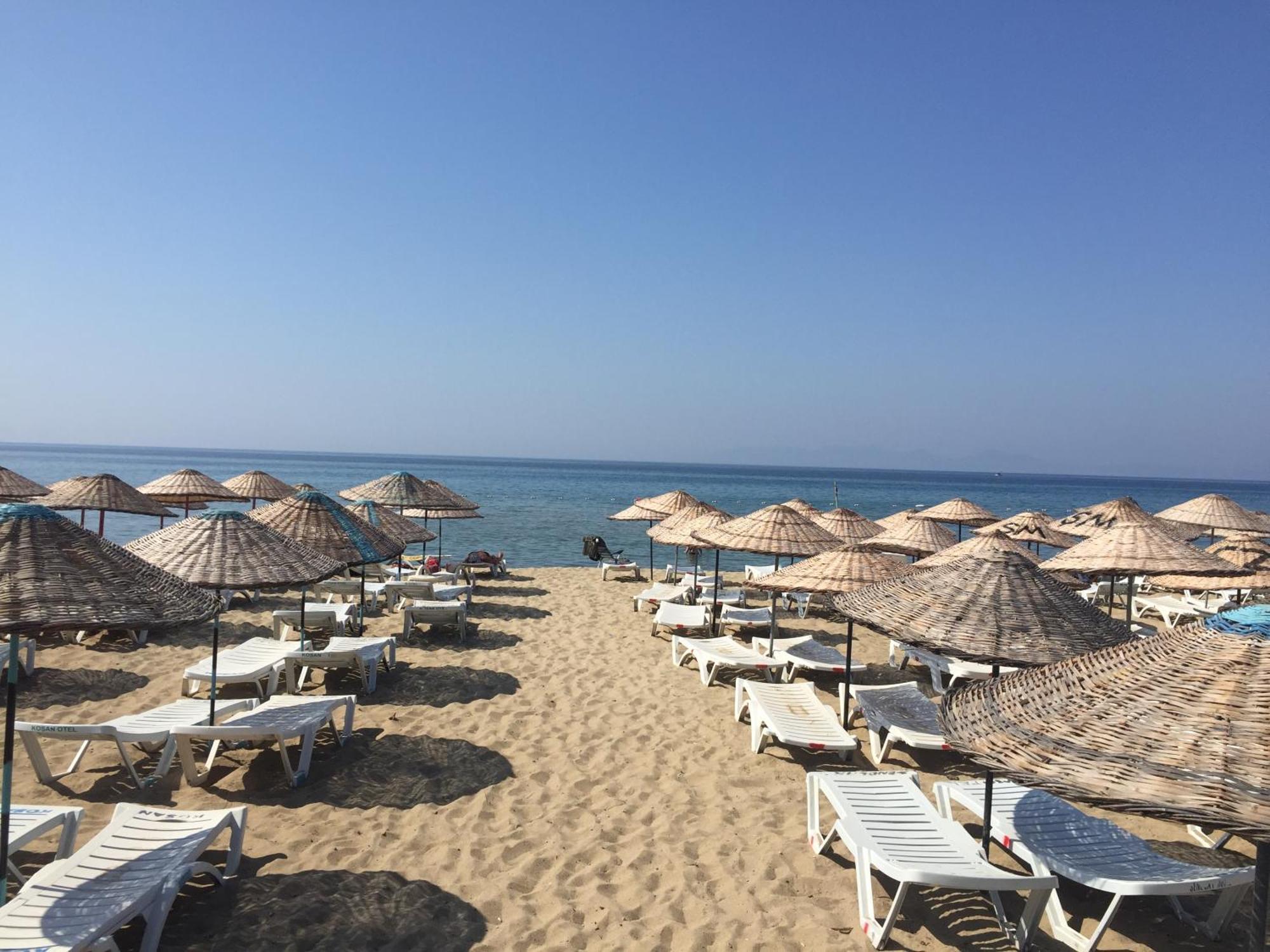 Grand Milano Hotel Айвалык Экстерьер фото
